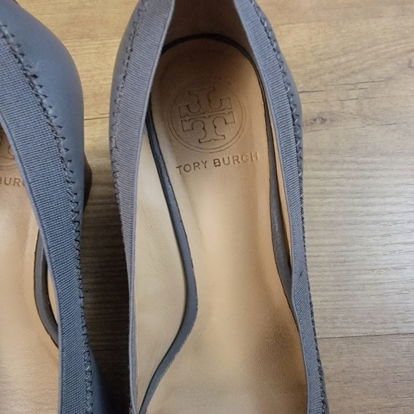 Tory Burch Caroline Wedges Pumps - Picture 5 of 10